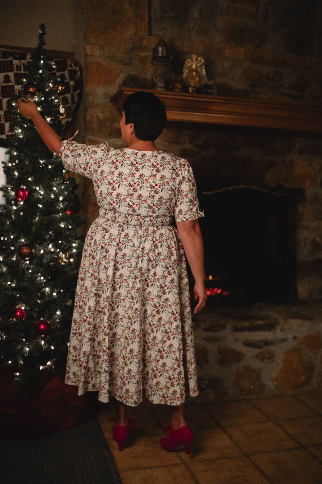 Antique Apples ~ Hearthside Dress