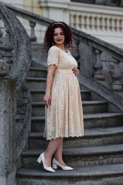 Alabaster ~ Everine Dress
