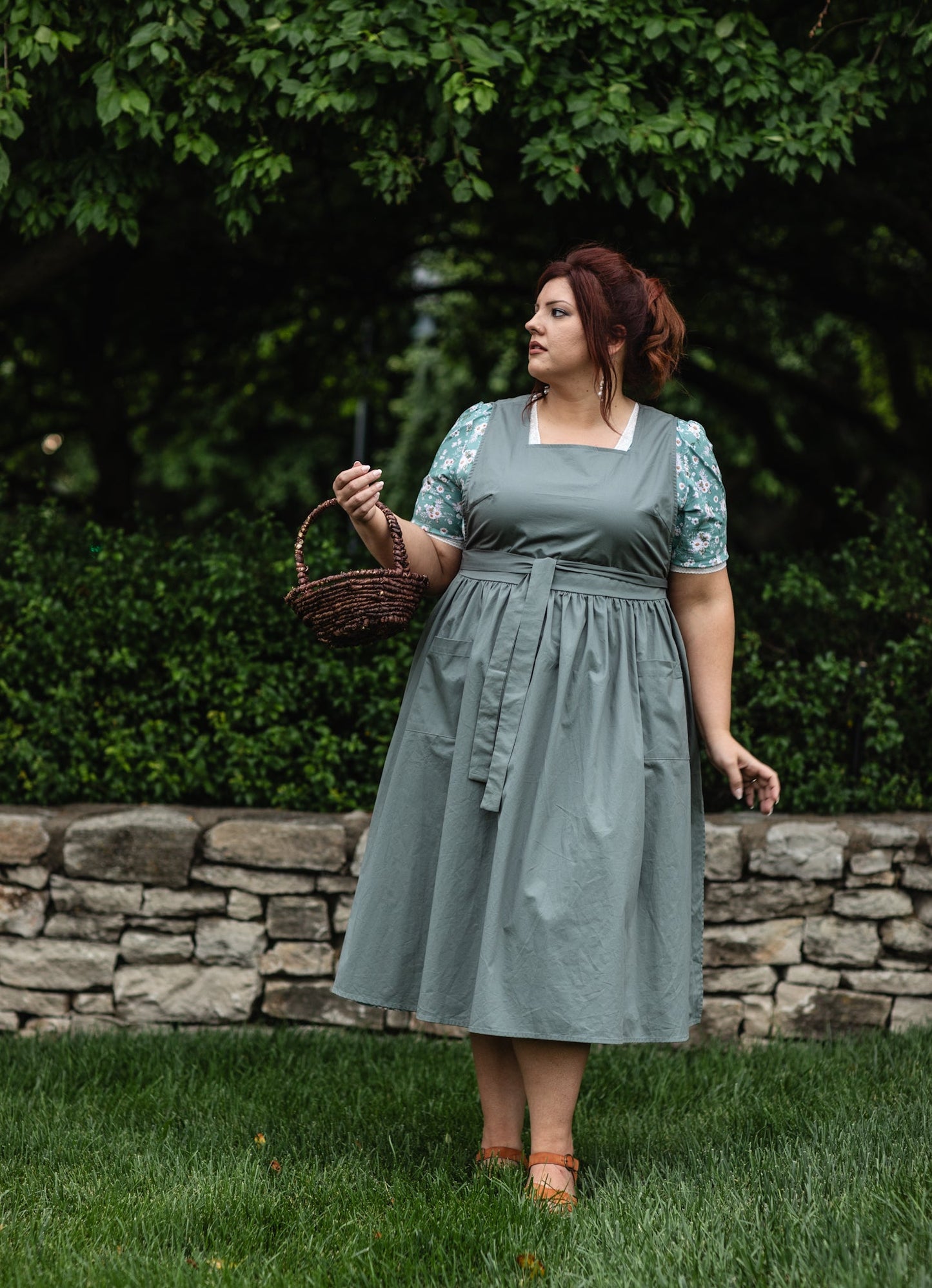 Olivewood ~ Pinafore Apron