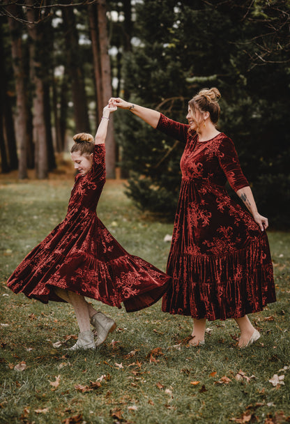 Cinnamon Rose ~ Novella Dress