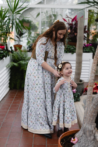 Heirloom Conservatory ~ Anwen Dress