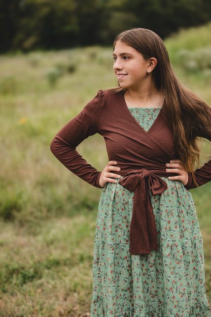 Poised Wrap