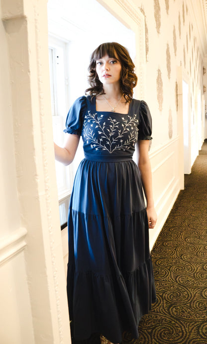 Periwyn ~ Poetess Dress