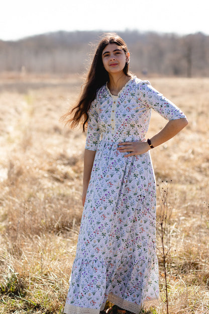 Heirloom Conservatory ~ Anwen Dress