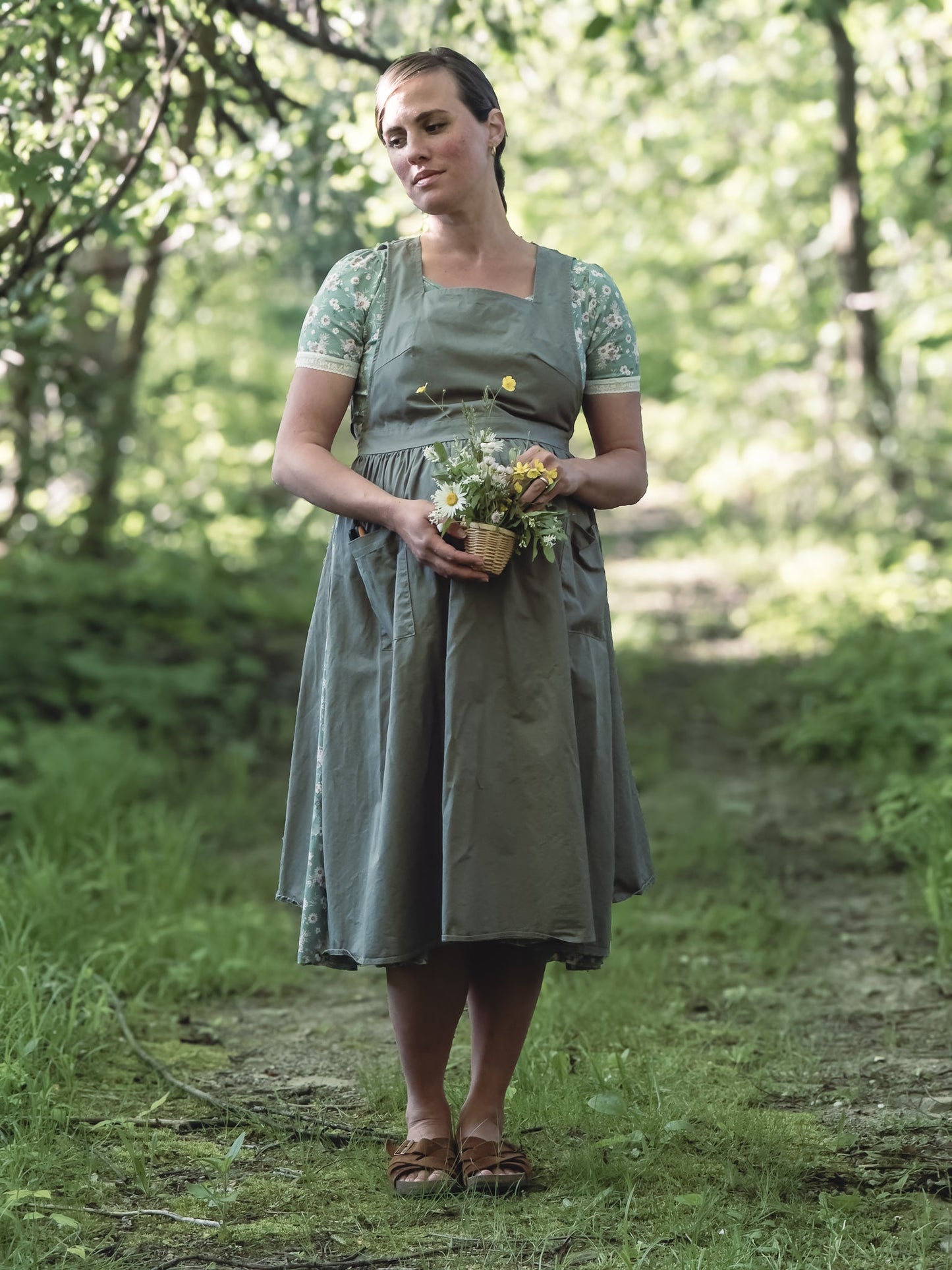 Olivewood ~ Pinafore Apron