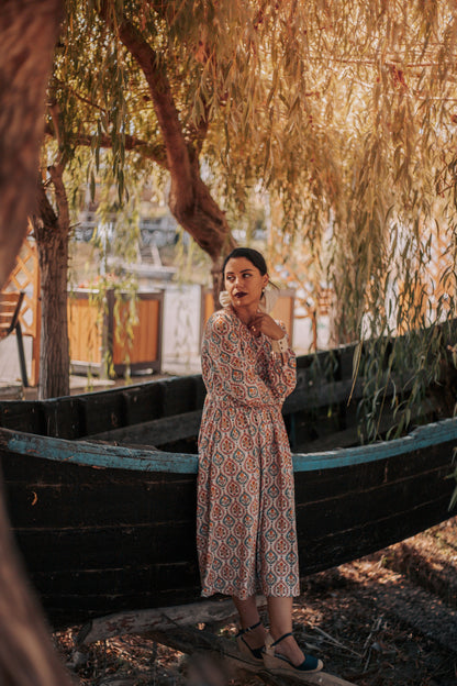 Sojourn ~ Rowena Midi
