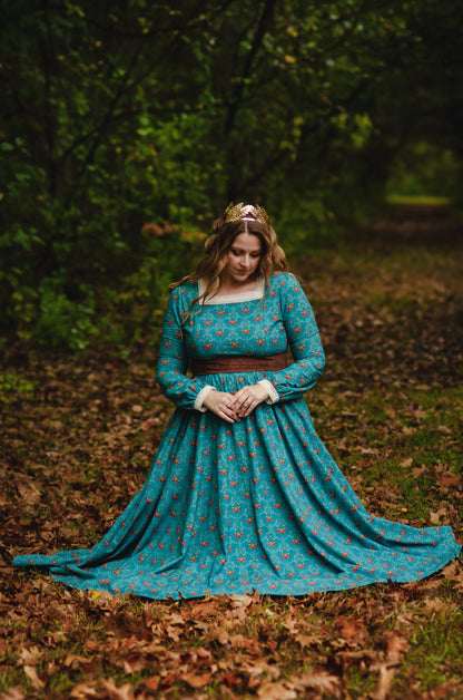 Once a Queen ~ Chronicle Gown