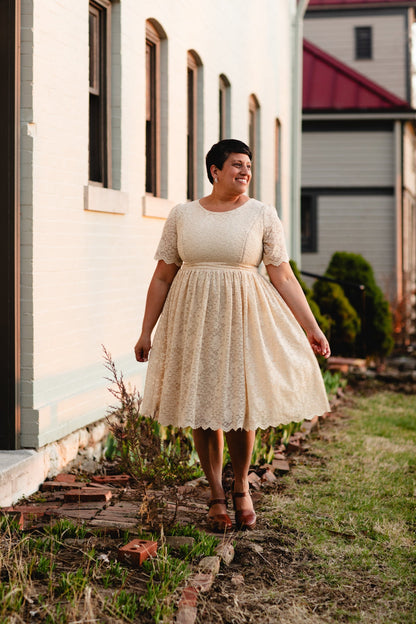 Alabaster ~ Everine Dress