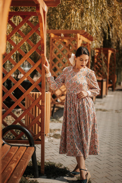 Sojourn ~ Rowena Midi