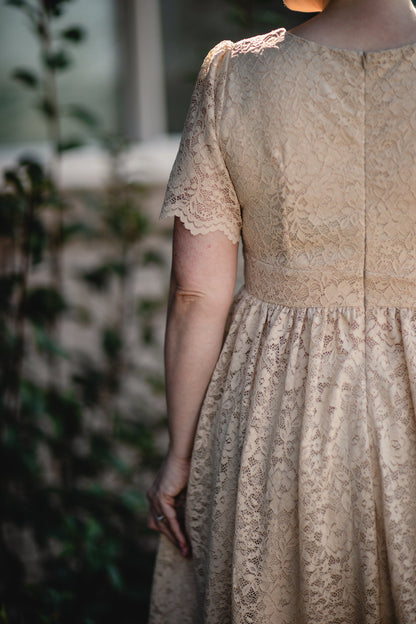Alabaster ~ Everine Dress