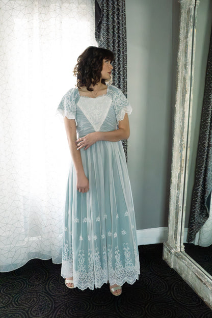 Esmerée ~ Lorehaven Gown