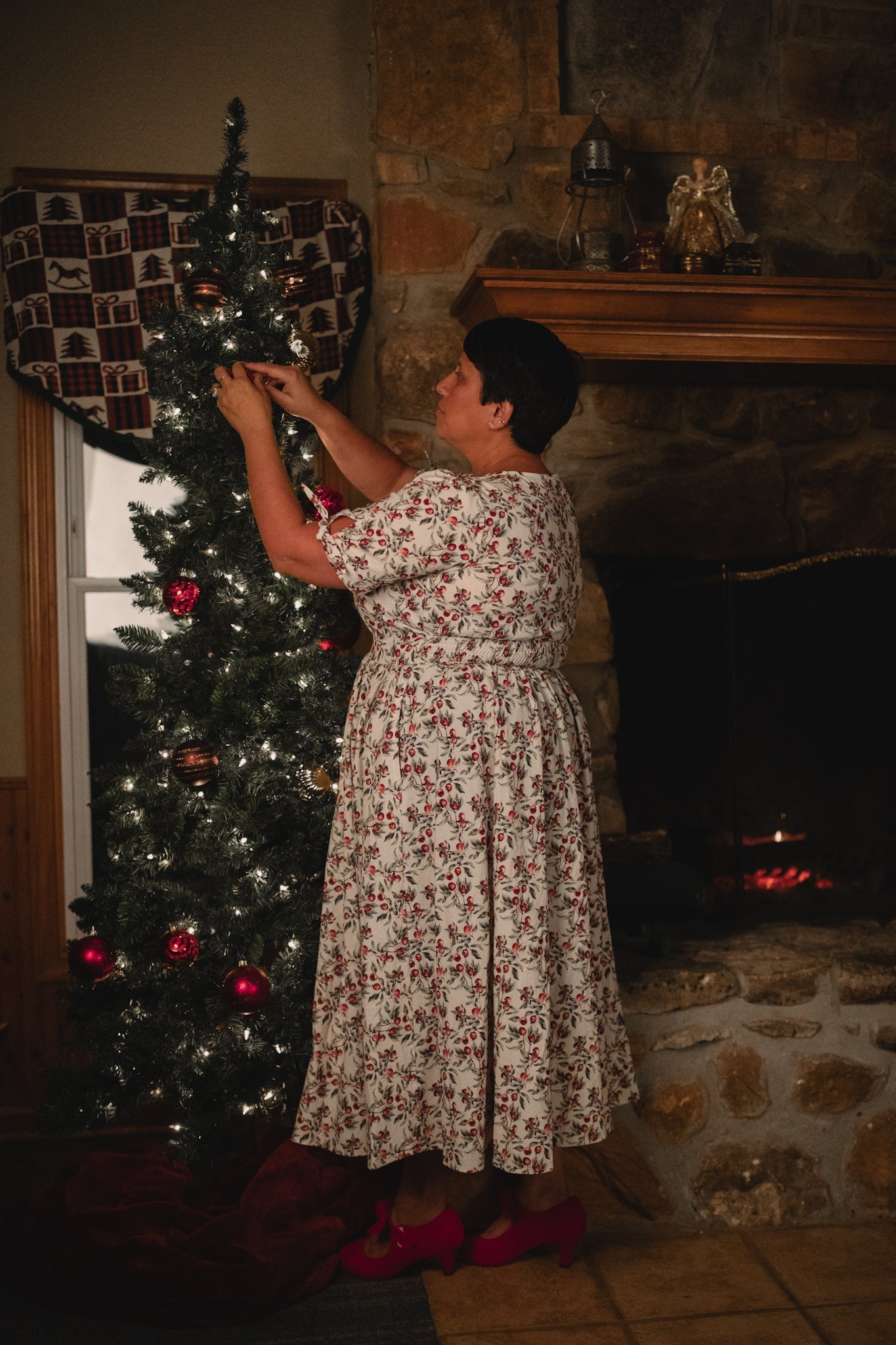 Antique Apples ~ Hearthside Dress