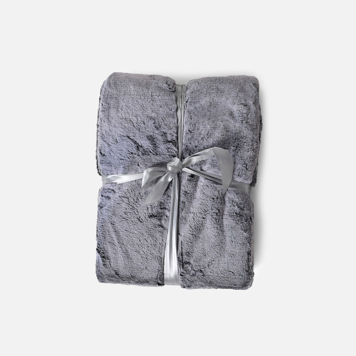 Deluxe Faux Fur Throw