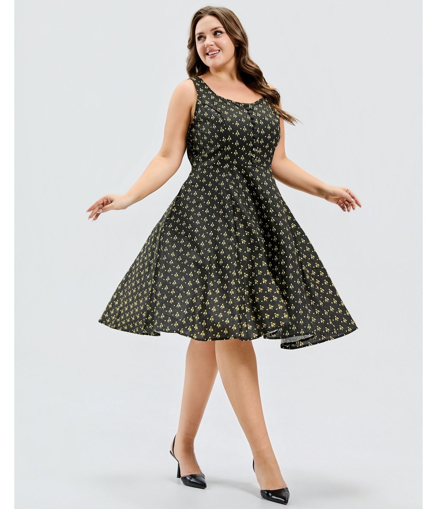 Plus Size Black Atomic Bees Print Heidi Dress
