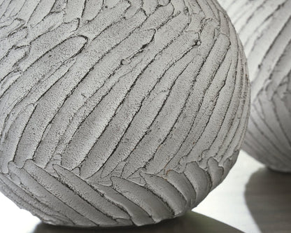 Shelvie Vase