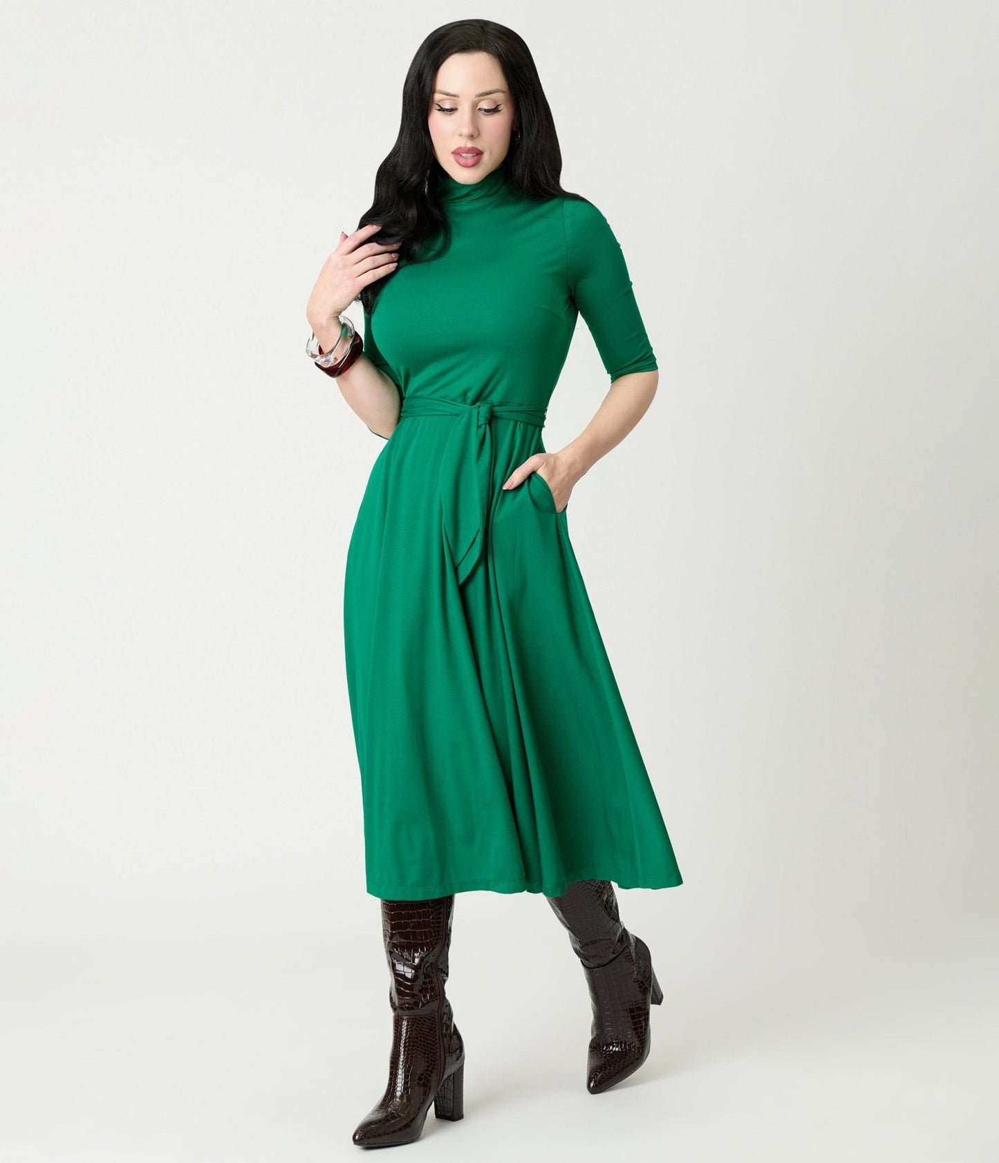 Unique Vintage Green Turtleneck Midi Dress