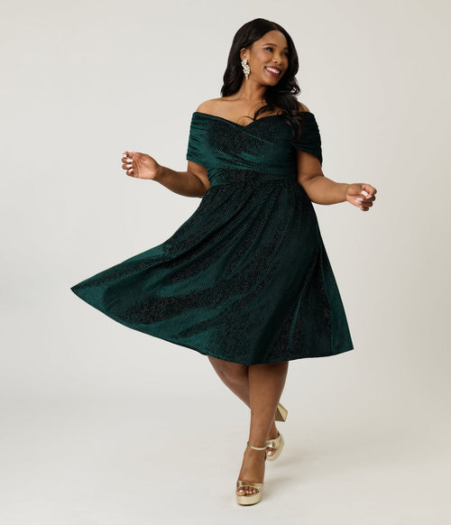 Unique Vintage Plus Size Emerald Velvet Shirred Swing Dress